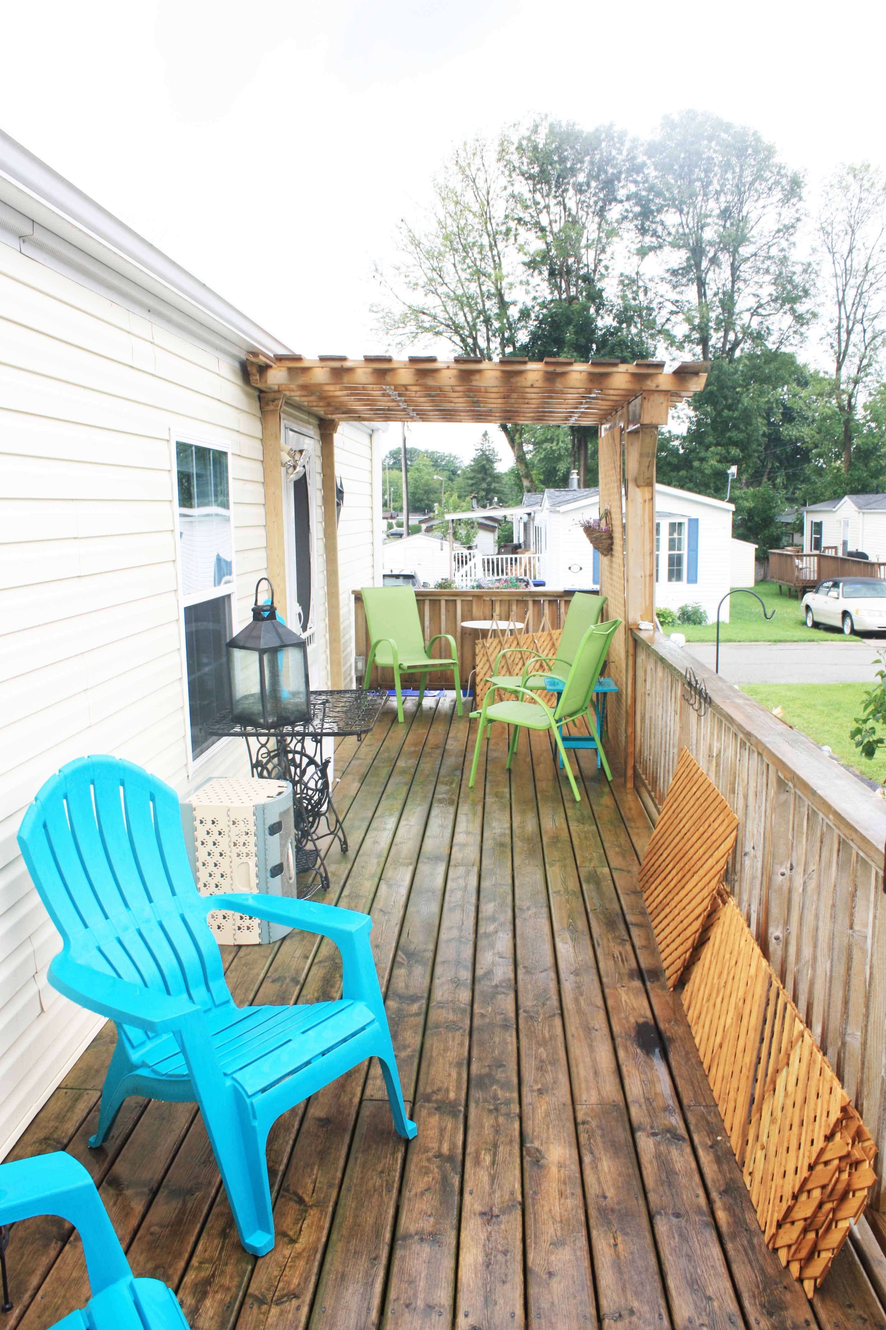 porch of 4040 Ash Crescent Silver Creek Estate