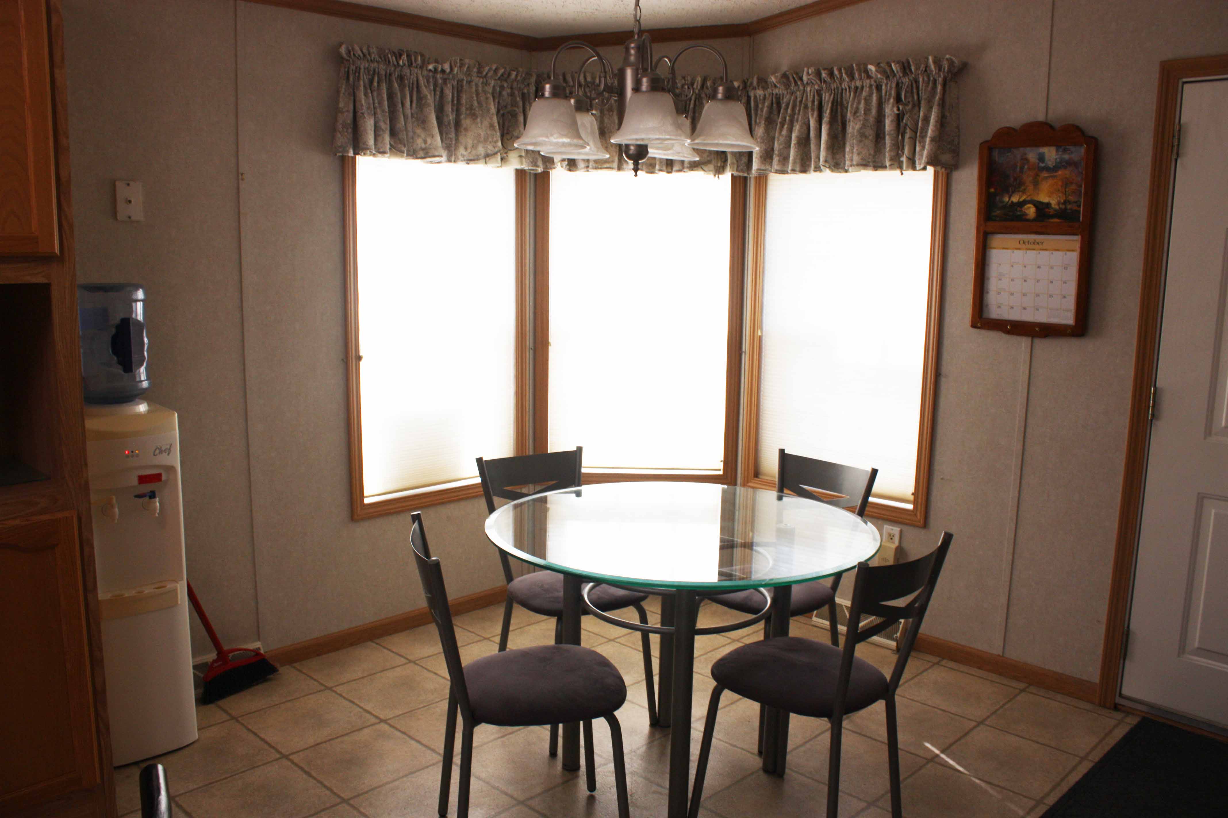 kitchen dining 1413 JV Parkway Silver Creek Estate